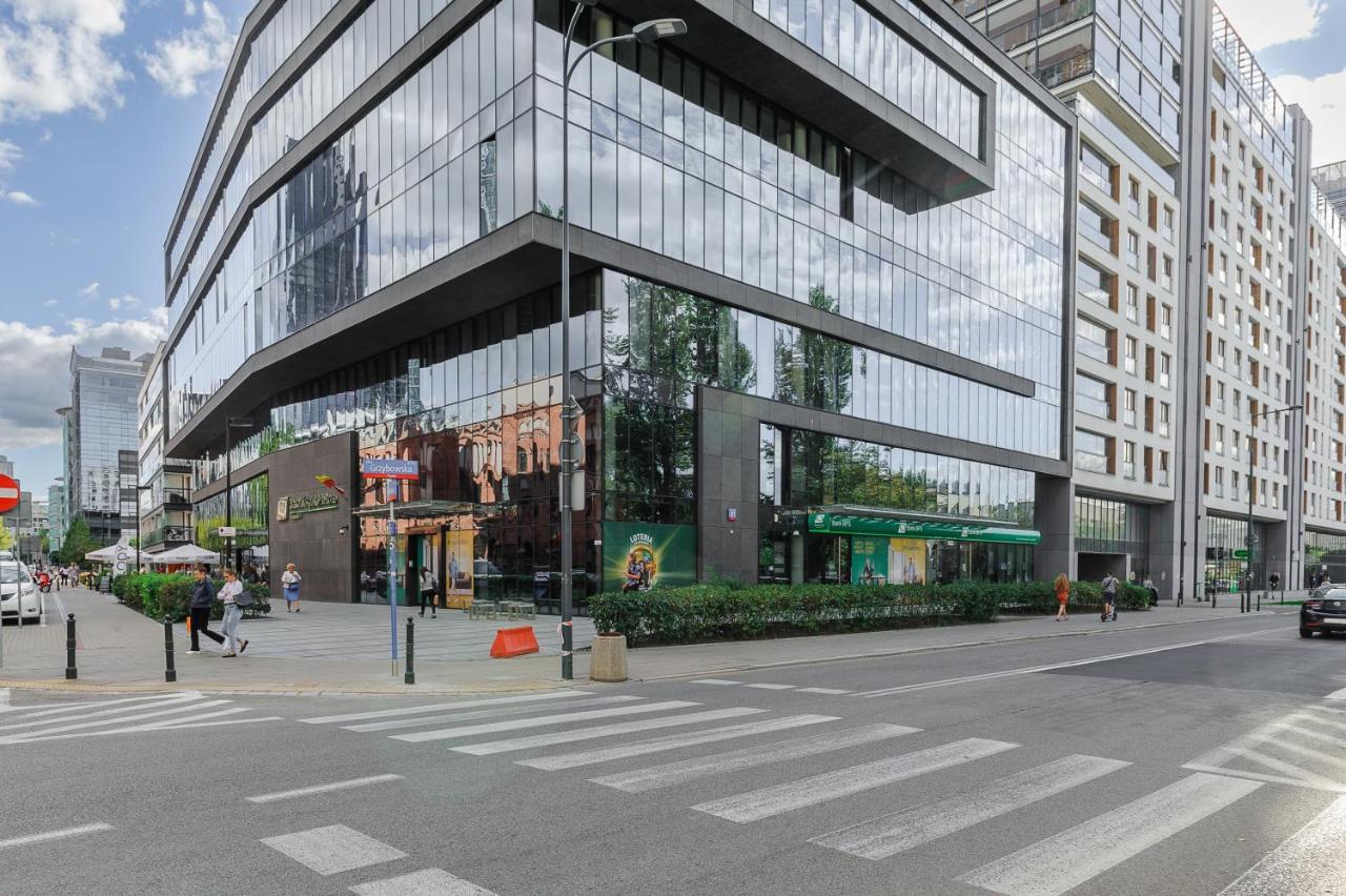 Modern Apartments With Access To The Pool Near Rondo Daszynskiego Station Warsaw Luaran gambar