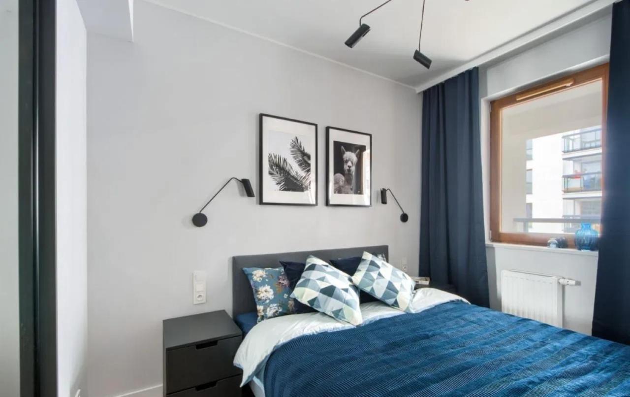 Modern Apartments With Access To The Pool Near Rondo Daszynskiego Station Warsaw Luaran gambar