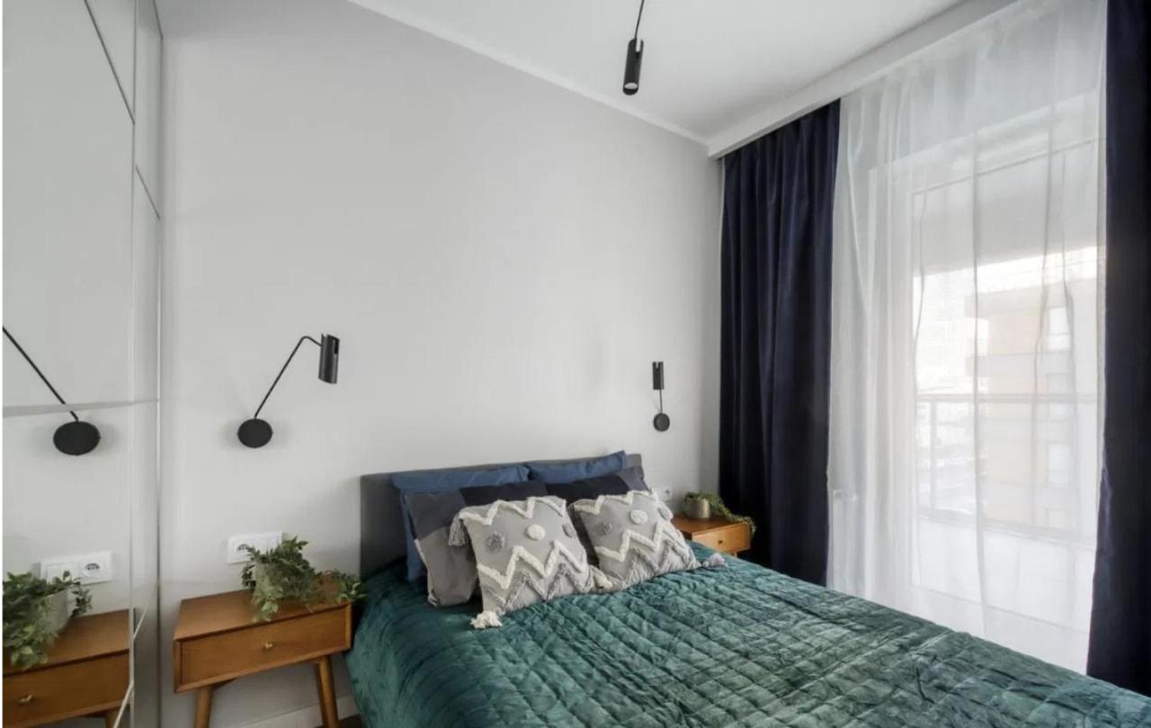 Modern Apartments With Access To The Pool Near Rondo Daszynskiego Station Warsaw Luaran gambar