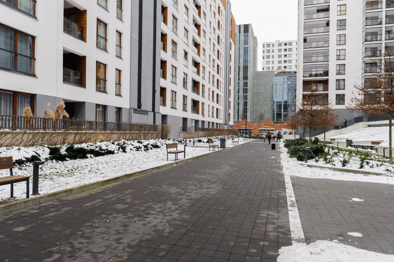 Modern Apartments With Access To The Pool Near Rondo Daszynskiego Station Warsaw Luaran gambar